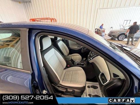 Used 2022 Chevrolet Equinox LS AWD/4WD image 5