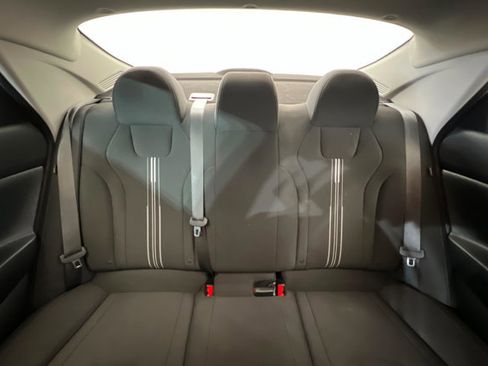 Used 2024 Hyundai Elantra SEL FWD image 24