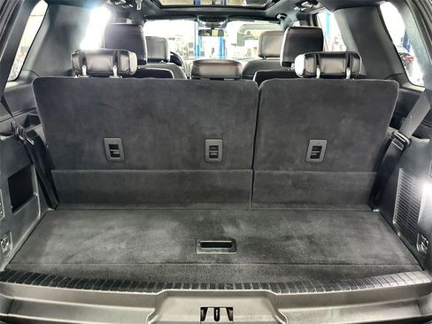Used 2021 Ford Expedition Limited image 29