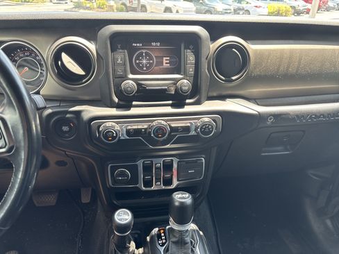 Used 2020 Jeep Wrangler Unlimited Sport S AWD/4WD image 23
