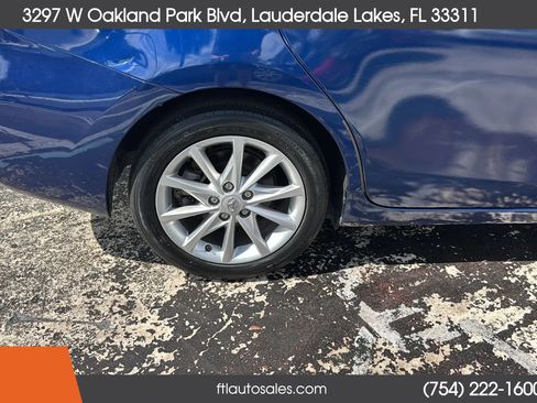 Used 2014 Toyota Prius V Five FWD image 13