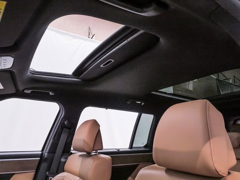 Certified 2024 Hyundai Santa Fe Limited image 10