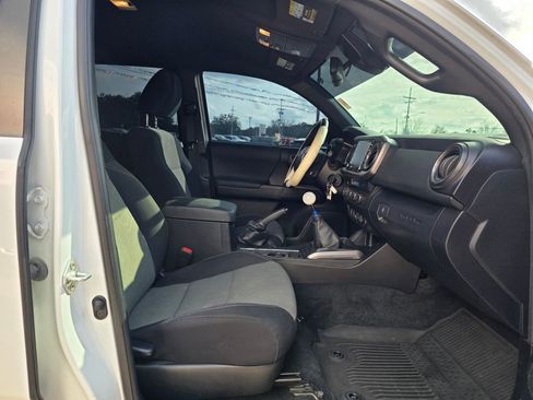 Used 2021 Toyota Tacoma TRD Sport w/ Advanced Technology Package image 13