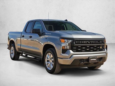 Used 2026 Chevrolet Silverado 1500 Custom RWD image 3
