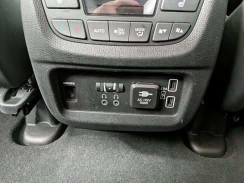 Used 2021 Honda Pilot Touring image 27