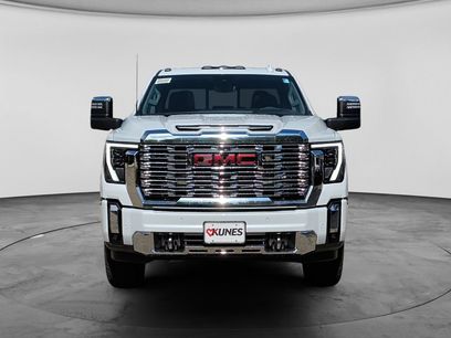 New 2026 GMC Sierra 3500 Denali w/ Denali Reserve Package