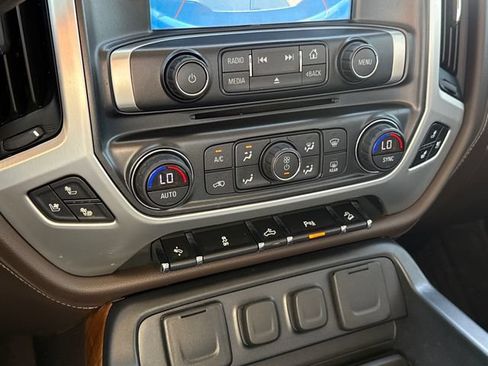 Used 2018 GMC Sierra 1500 SLT w/ Texas SLT Premium Package AWD/4WD image 24