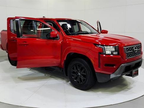 Used 2022 Nissan Frontier SV RWD image 9