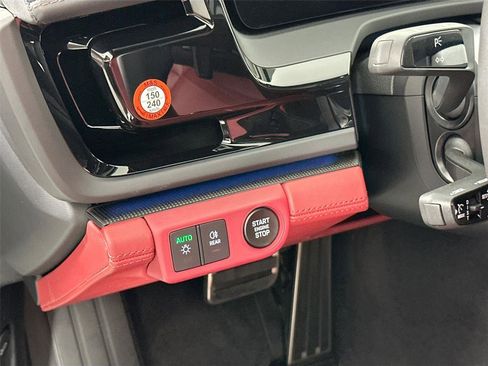 Certified 2025 Porsche Panamera GTS image 34