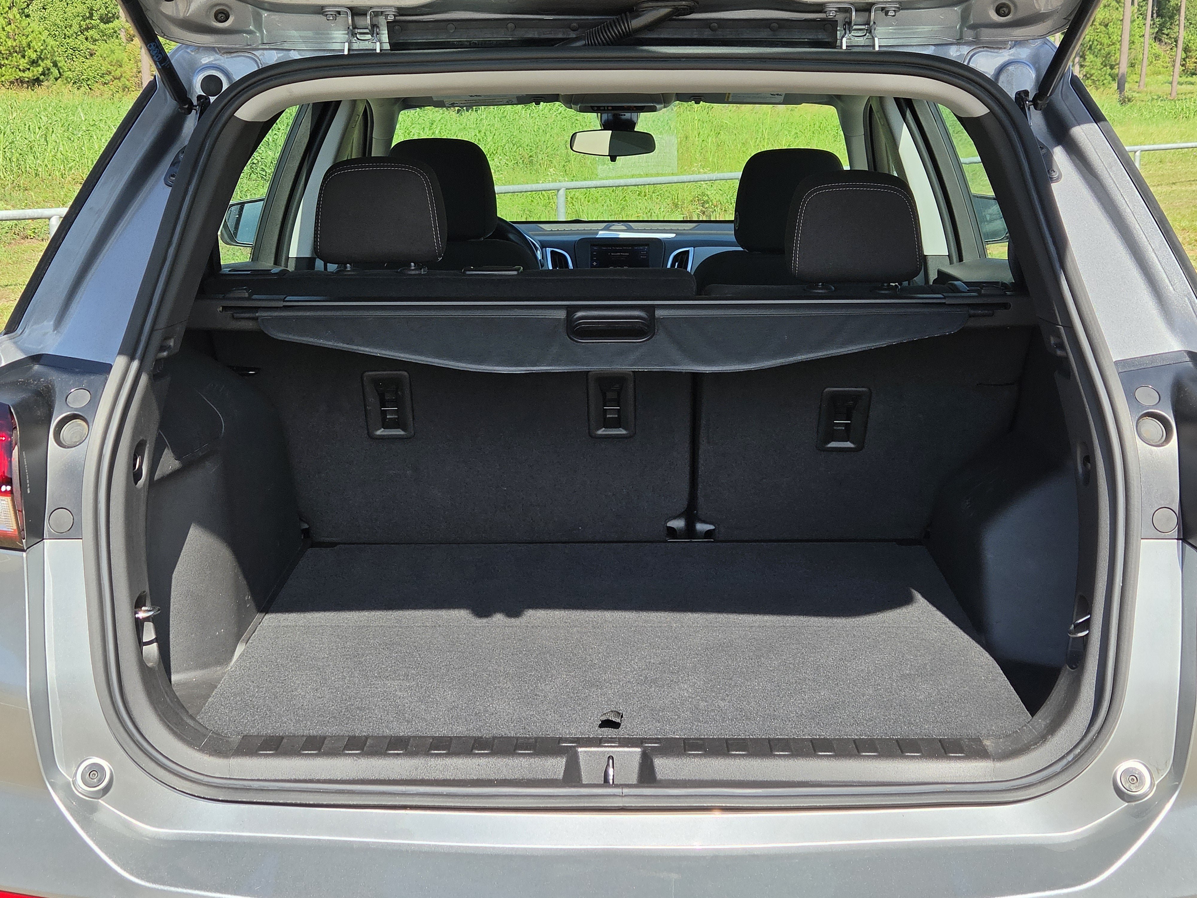 Used 2024 Chevrolet Equinox LS w/ Driver Confidence II Package FWD image 8