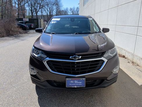 Used 2020 Chevrolet Equinox LT w/ Driver Convenience Package image 3