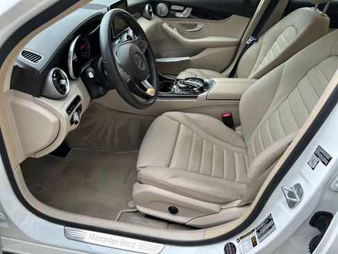 Used 2015 Mercedes-Benz C 300 4MATIC Sedan image 19