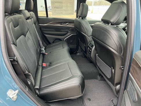 New 2026 Jeep Grand Cherokee Limited image 19