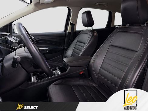 Used 2019 Ford Escape Titanium image 21