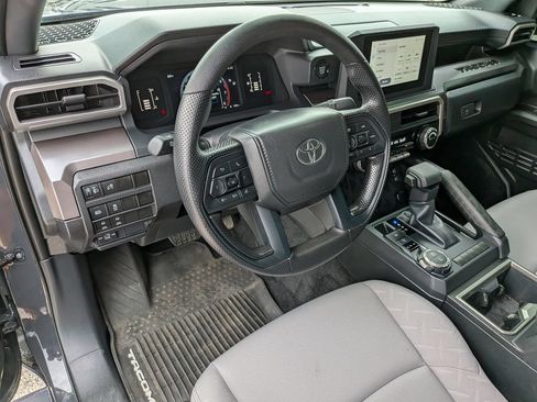 Used 2024 Toyota Tacoma SR5 AWD/4WD image 10