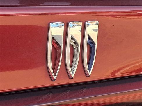 Used 2025 Buick Enclave Sport Touring w/ Super Cruise Package image 30