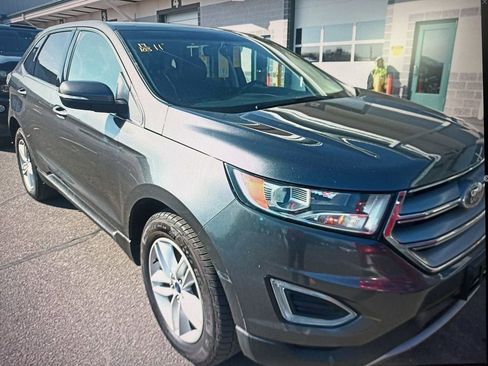 Used 2017 Ford Edge SEL w/ Equipment Group 201A image 3
