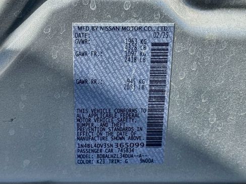 Used 2025 Nissan Altima 2.5 SV FWD image 29