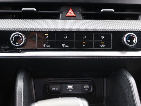 Used 2023 Kia Sportage LX image 23