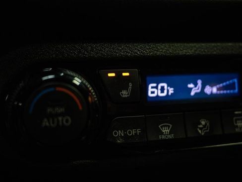Used 2024 Nissan Kicks SR w/ SR Premium Package FWD image 19