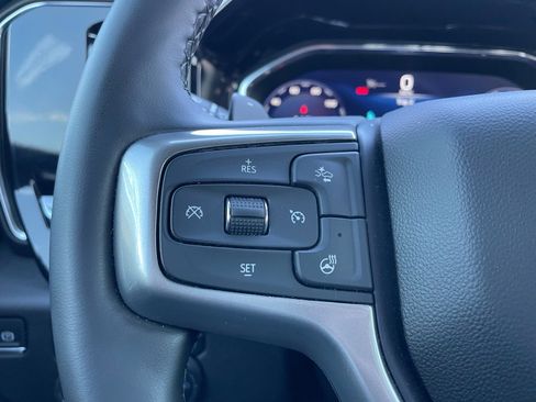 Used 2025 Chevrolet Silverado 1500 LTZ image 7