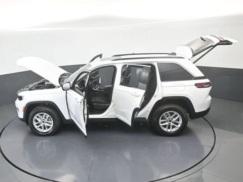 New 2026 Jeep Grand Cherokee Laredo AWD/4WD image 62