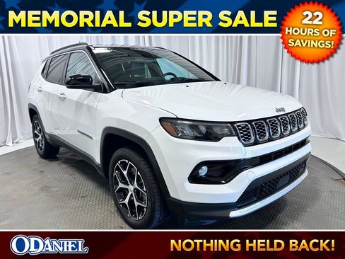 Used 2024 Jeep Compass Limited AWD/4WD image 1