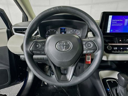 Used 2025 Toyota Corolla LE FWD image 15