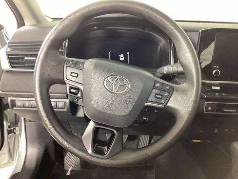 Used 2025 Toyota Camry LE FWD image 16