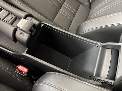 Certified 2025 Honda HR-V EX-L image 35