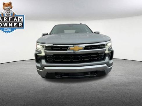 Used 2025 Chevrolet Silverado 1500 LT image 3
