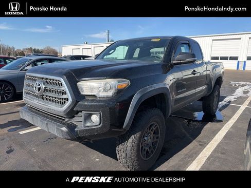 Used 2016 Toyota Tacoma SR5 image 1