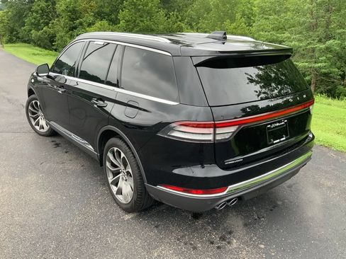 Used 2025 Lincoln Aviator Reserve AWD/4WD image 9