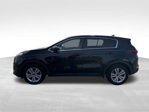 Used 2017 Kia Sportage LX image 6