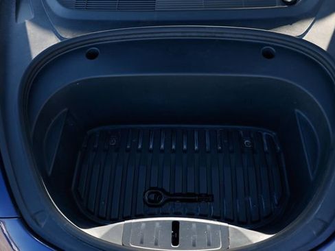 Used 2022 Tesla Model 3 Standard Range image 23