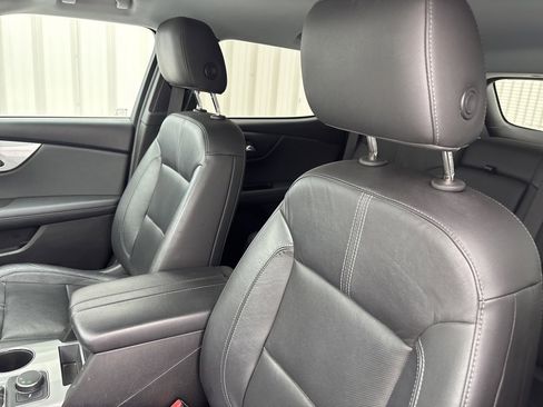 Used 2019 Chevrolet Blazer LT w/ Sound & Technology Package image 18