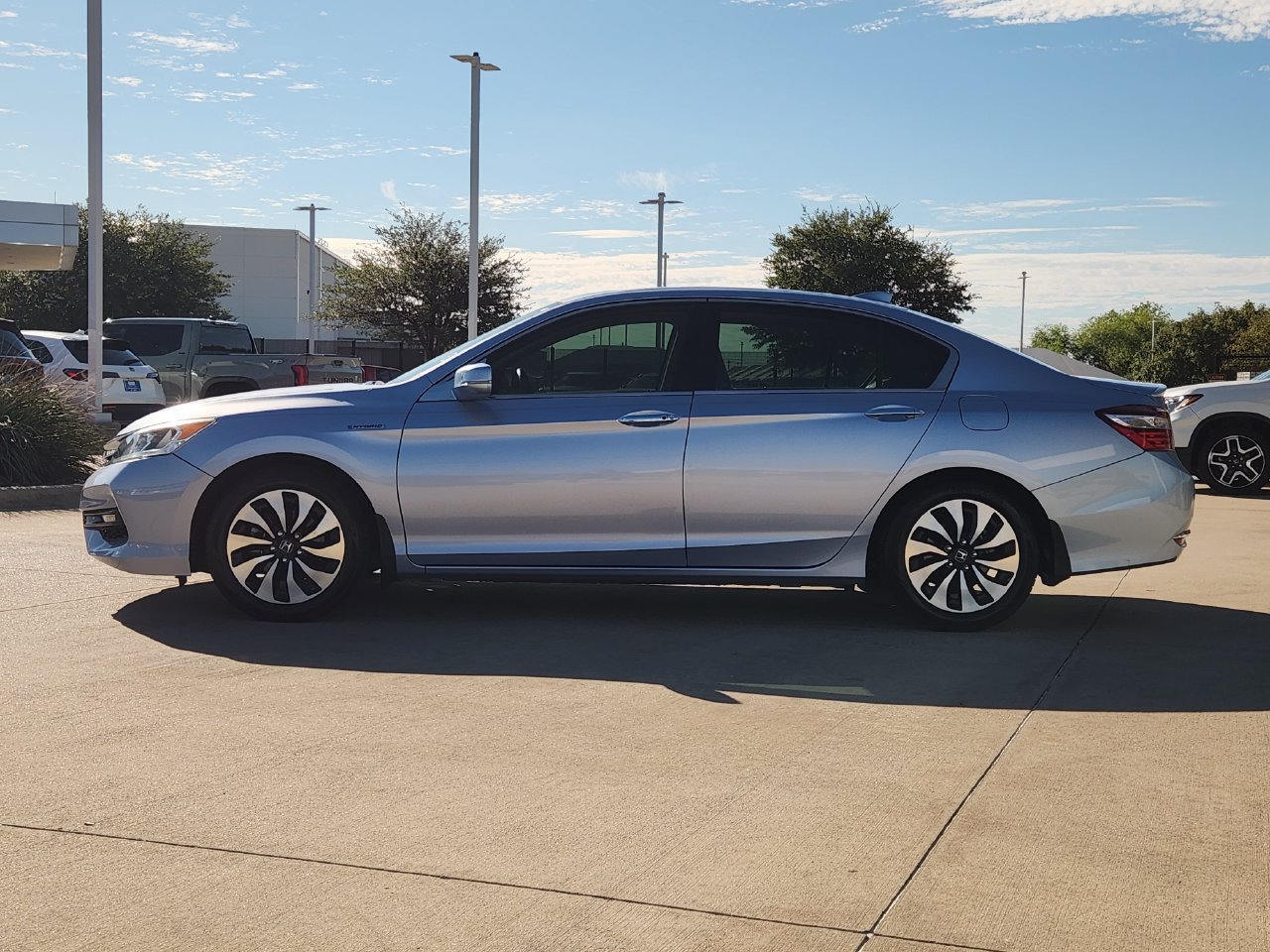 Used 2017 Honda Accord EX-L image 4