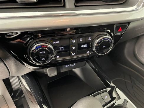 New 2026 Chevrolet Trax LT w/ LT Convenience Package image 6