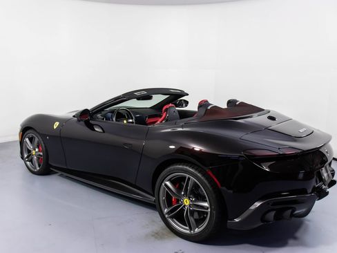 Certified 2024 Ferrari Roma Spider RWD image 8