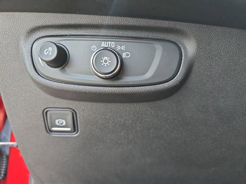 Used 2022 GMC Terrain SLE w/ Driver Convenience Package AWD/4WD image 26