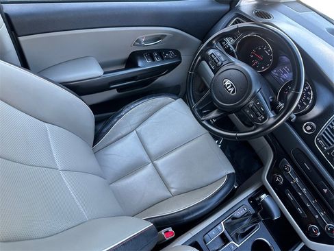 Used 2020 Kia Sedona EX image 26