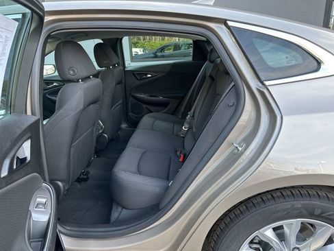 Used 2024 Chevrolet Malibu LT image 10