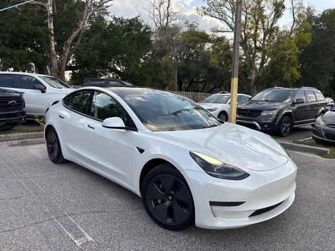 Used 2023 Tesla Model 3 Standard Range RWD image 5