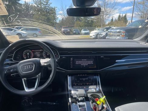 Used 2025 Audi Q7 3.0T Premium Plus AWD/4WD image 18