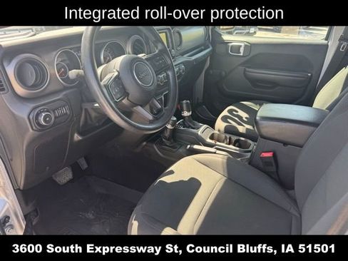 Used 2018 Jeep Wrangler Unlimited Sport AWD/4WD image 17