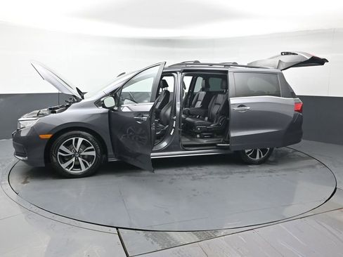 Certified 2022 Honda Odyssey Touring image 52