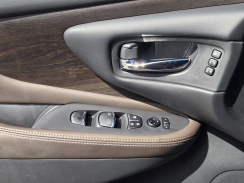Used 2023 Nissan Murano Platinum w/ Cargo Package FWD image 22
