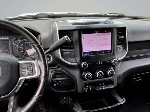Used 2022 RAM 2500 Big Horn w/ Cold Weather Group AWD/4WD image 11