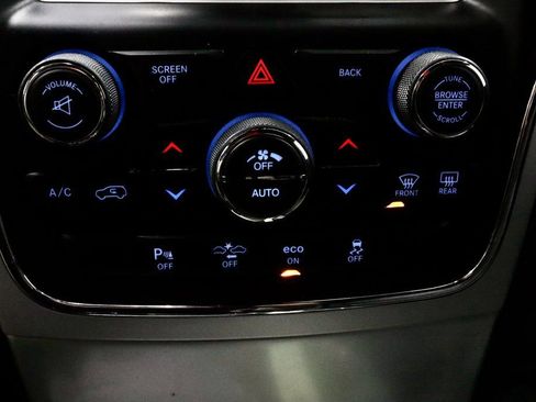 Used 2014 Jeep Grand Cherokee Summit image 29