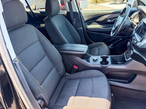 Used 2024 GMC Terrain SLE FWD image 38